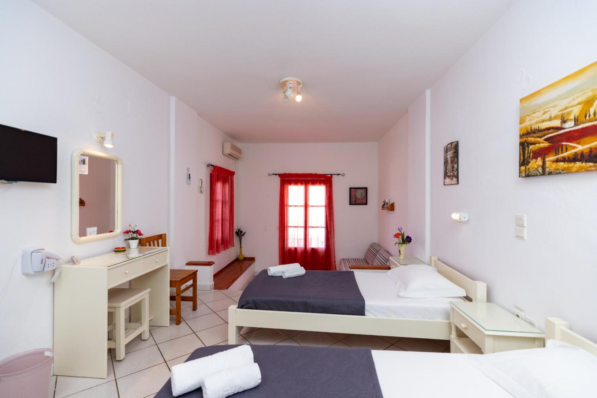 Froudi Rooms Kamares  Exterior foto