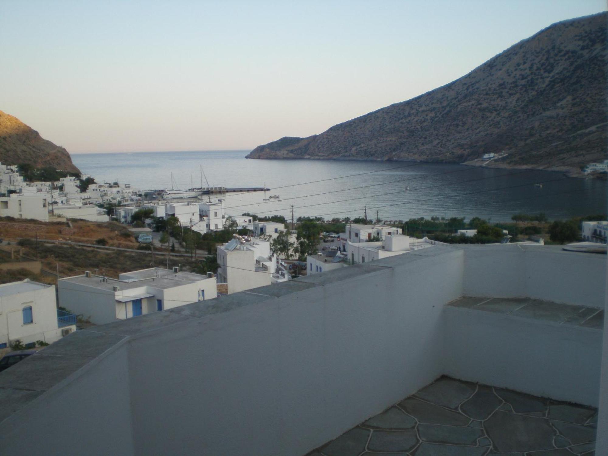 Froudi Rooms Kamares  Exterior foto