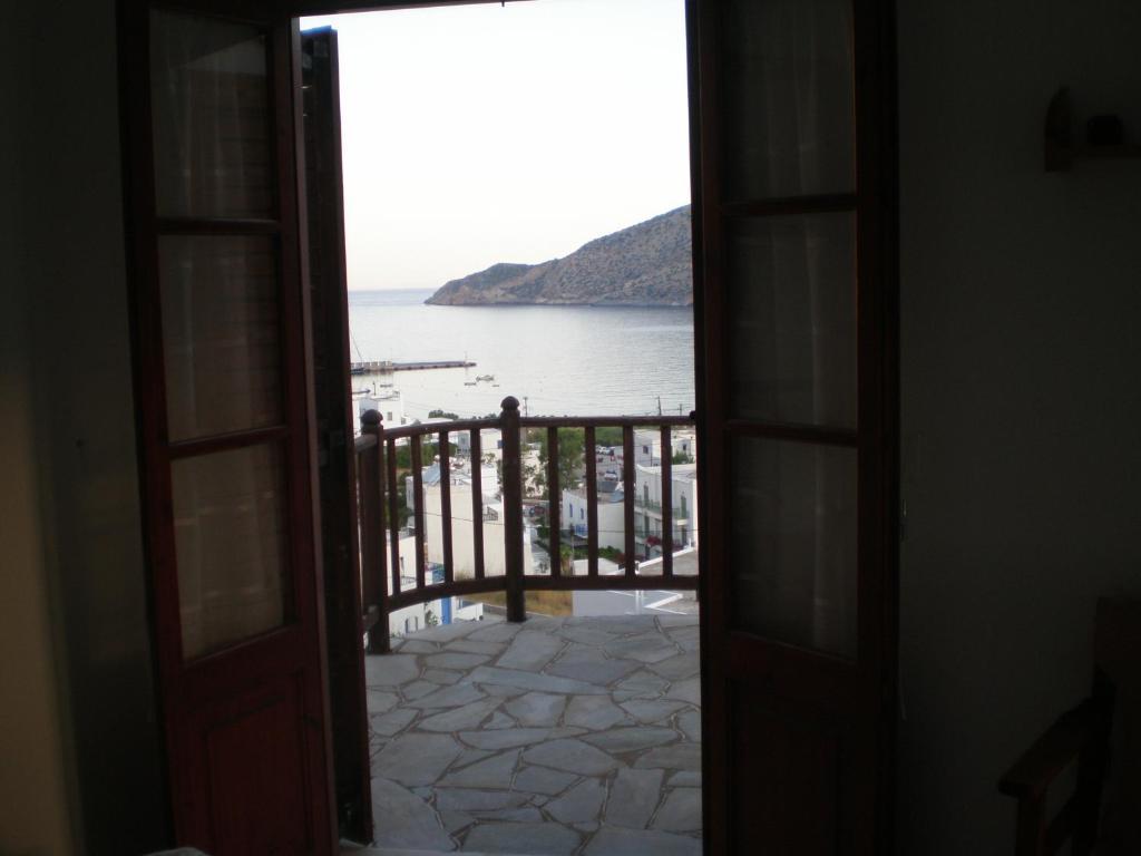 Froudi Rooms Kamares  Exterior foto